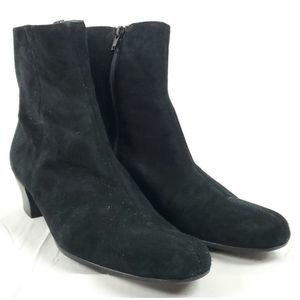 Munro Black Suede Ankle Boots size 8N